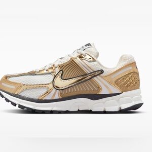 Gold Nike Vomero